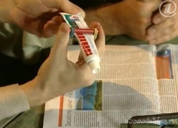 Самодельная «выдавливалка» зубной пасты