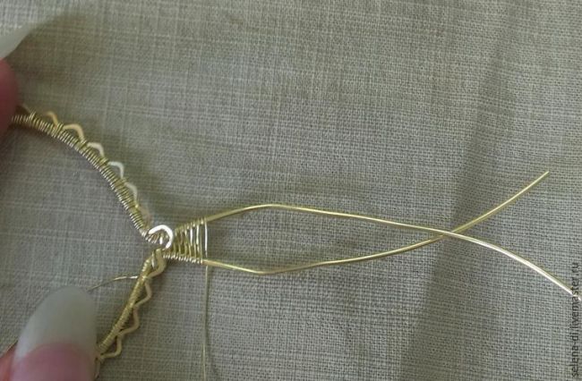 Кулон «Овен» в технике wire wrap