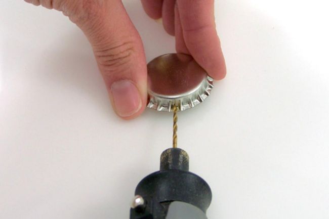 Персонализированное ожерелье из бутылочной крышки