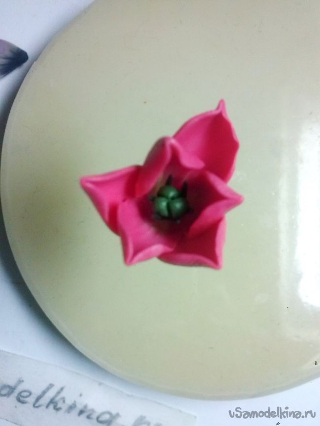 Браслет с тюльпанами из полимерной глины