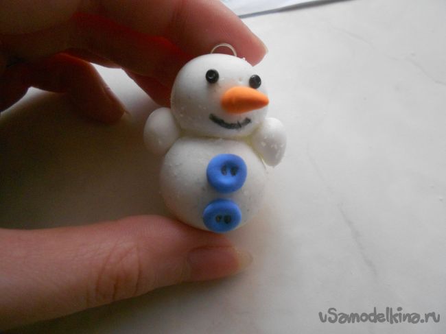 Елочная игрушка «Снеговик» из полимерной глины