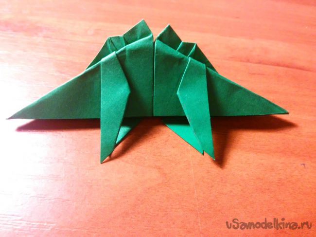 Оригами - стегозавр из бумаги